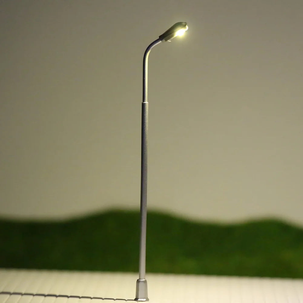 Evemodel Metal Street Lights Lamps Warm White LED Single Head Z N HO OO O Scale LNH16-20