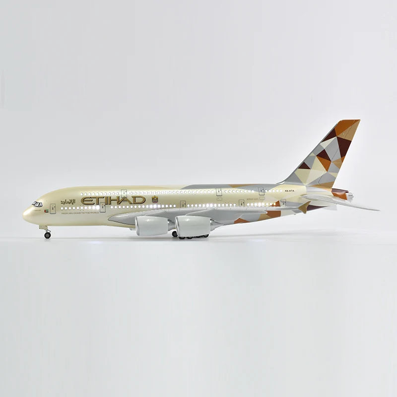 High Quality And Super Exquisite 1:160 Resin Aviation Airplane Model A380 Airbus With LED Lights And Gift Box Desktop Decoration