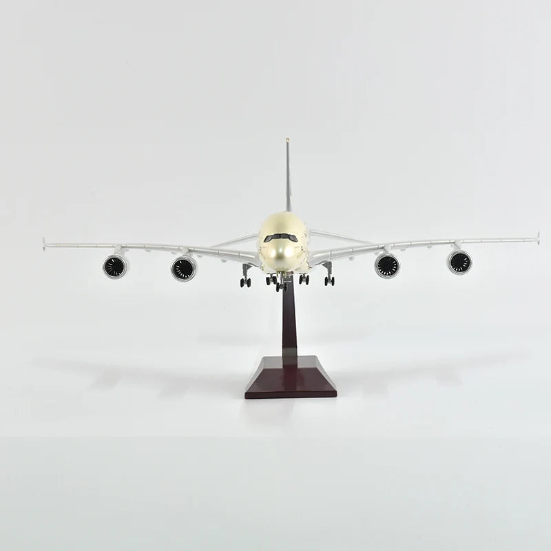 High Quality And Super Exquisite 1:160 Resin Aviation Airplane Model A380 Airbus With LED Lights And Gift Box Desktop Decoration