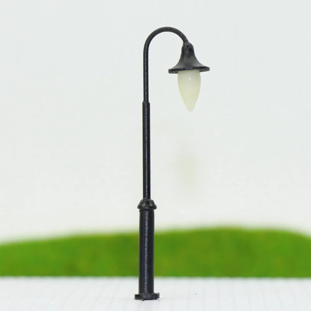 Evemodel LYM35 10pcs Model Railway HO Scale 1:87 Lamp Post Street Lights Warm White LEDs