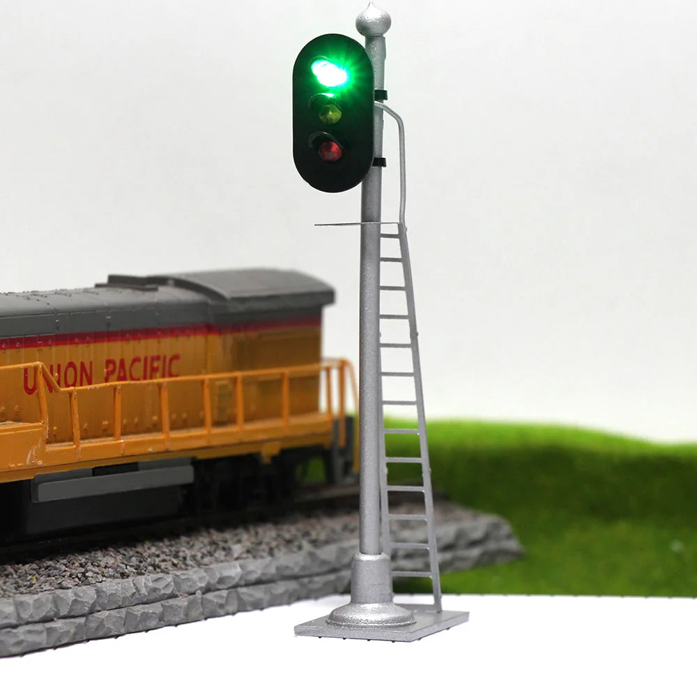 Evemodel 3pcs Model Railroad HO Scale 1:87 Track Block Signals Green Yellow Red LEDs