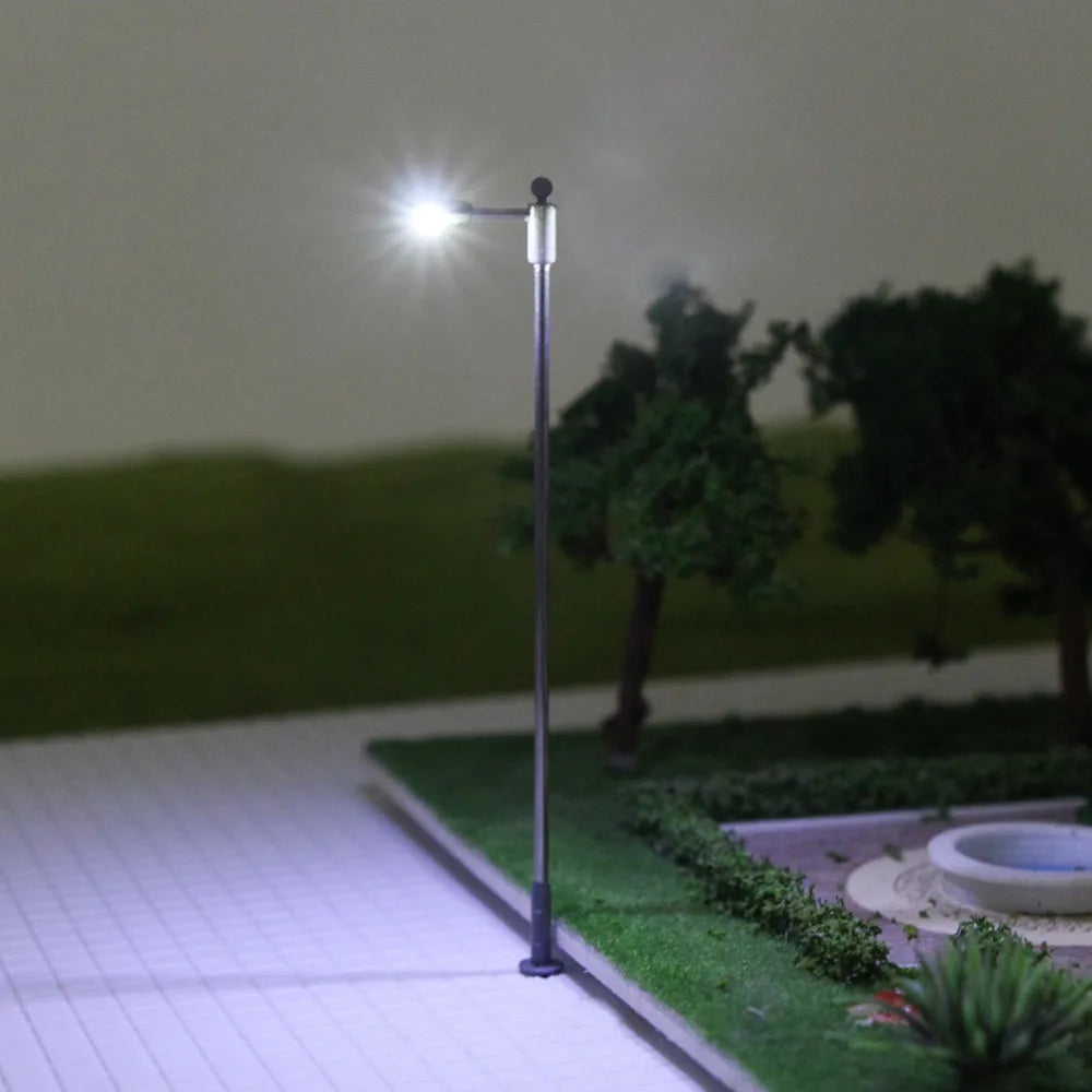 LQS09 Evemodel 10pcs HO Scale 1:87 Metal Street Lights Lamp Bright White Warm White