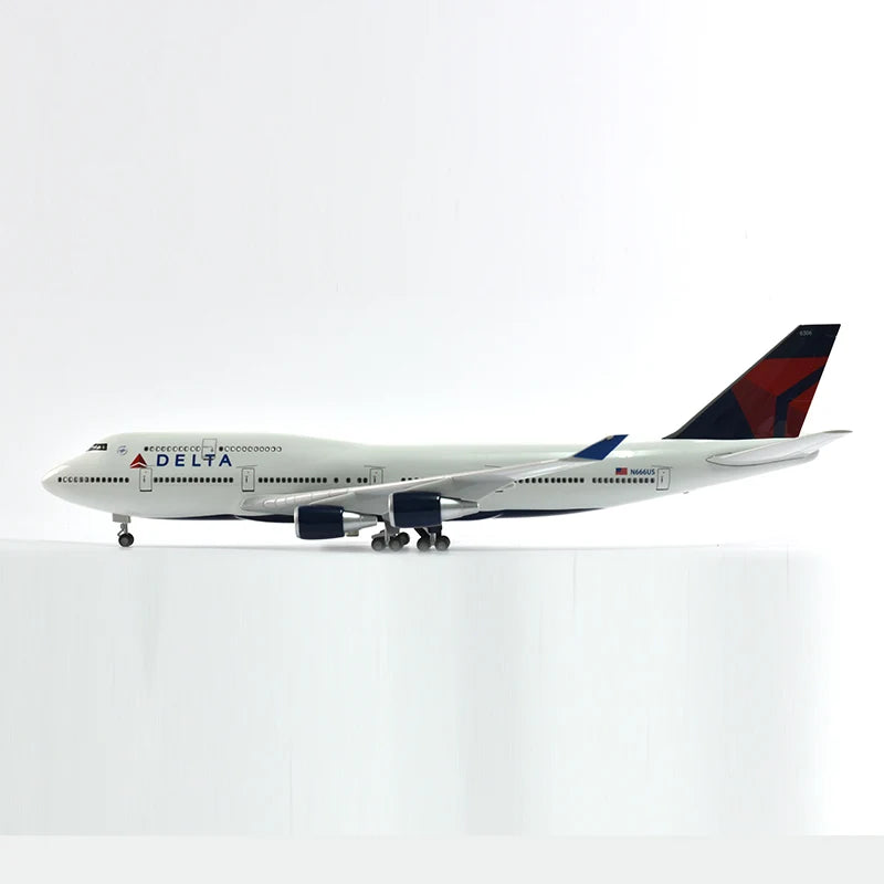 46cm Delta Boeing 747 Plane Model Airplane Model Aircraft Diecast Resin 1:160 Scale Planes With Light & Wheel