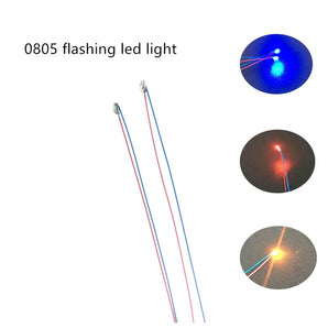 Lot de 100 LED clignotantes pré-soudées 0805 3 V – 30 cm Micro Litz, lampes clignotantes CMS filaires pour trains miniatures à l'échelle HO N OO et projets de bricolage