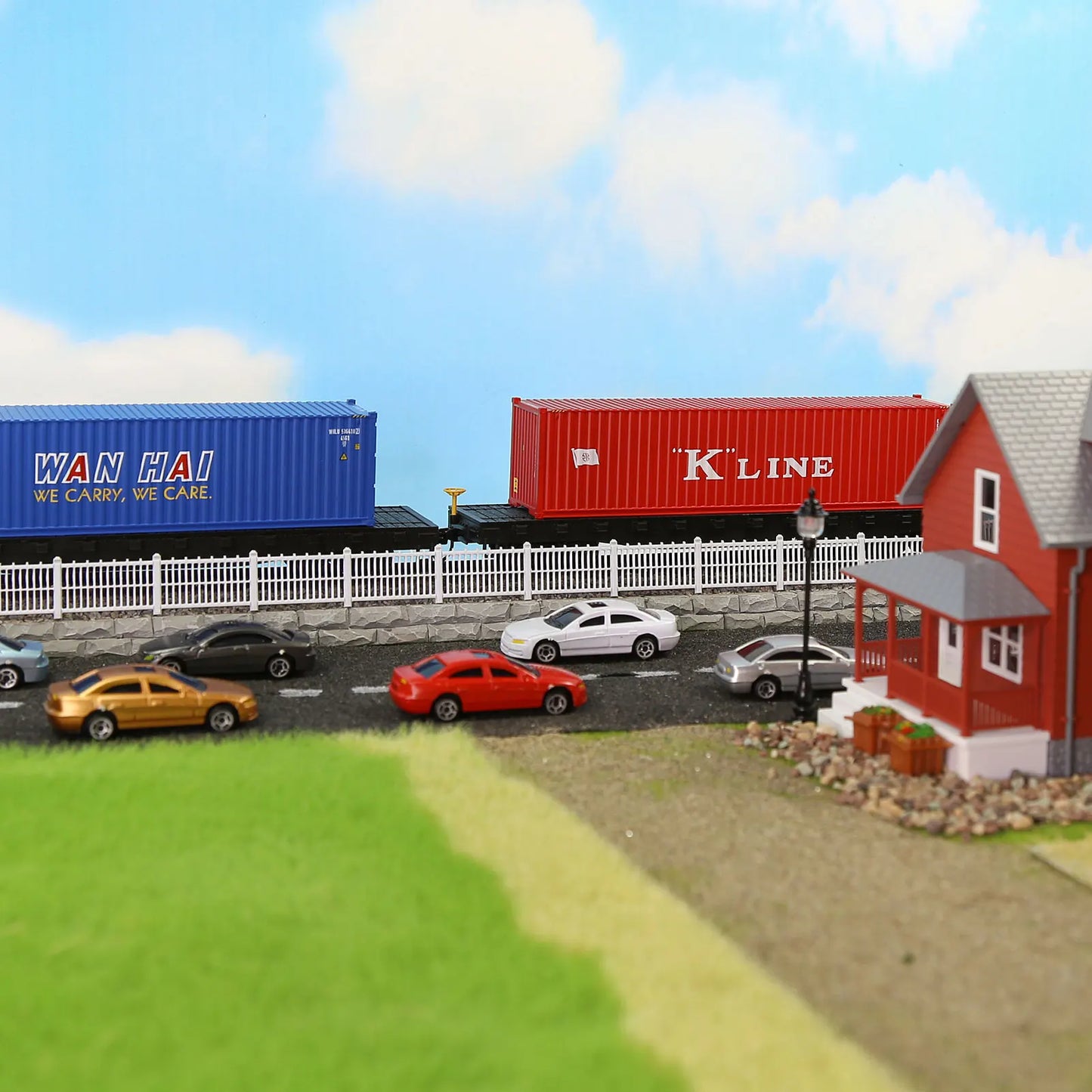 Evemodel 3pcs Different Logo HO Scale 40ft Containers 1:87 40' Shipping Cargo Box C8746