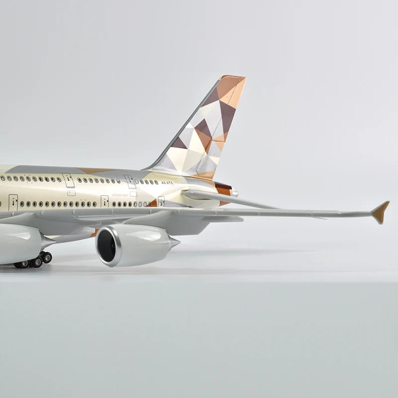 High Quality And Super Exquisite 1:160 Resin Aviation Airplane Model A380 Airbus With LED Lights And Gift Box Desktop Decoration