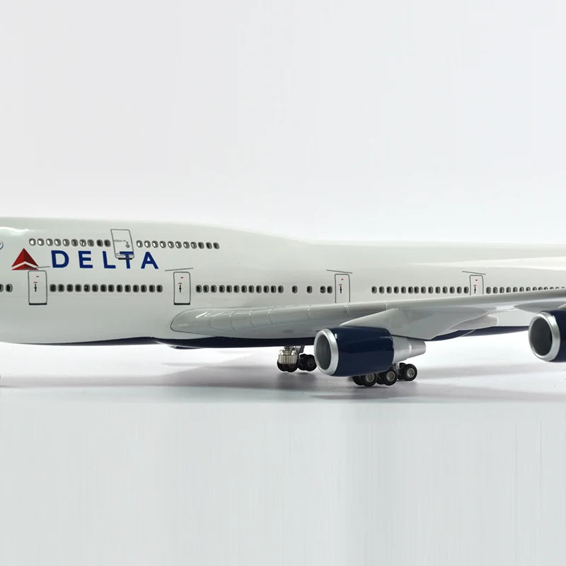 46cm Delta Boeing 747 Plane Model Airplane Model Aircraft Diecast Resin 1:160 Scale Planes With Light & Wheel