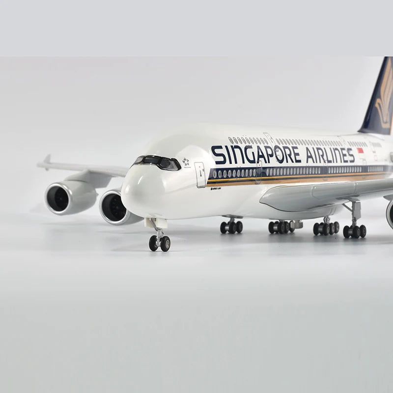 47cm Resin Diecast 1/150 Scale Singapore Airlines Airbus A350 Airplane Model Plane With LED Light & Wheel Aircraft