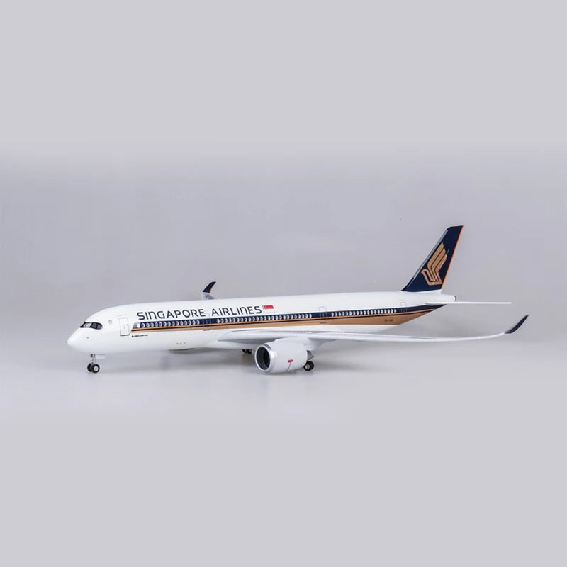 47cm Resin Diecast 1/150 Scale Singapore Airlines Airbus A350 Airplane Model Plane With LED Light & Wheel Aircraft