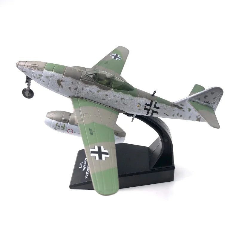 1/72 Scale U.S. Navy F4U pirate carrier-based land-based fighter alloy military aircraft model finished product