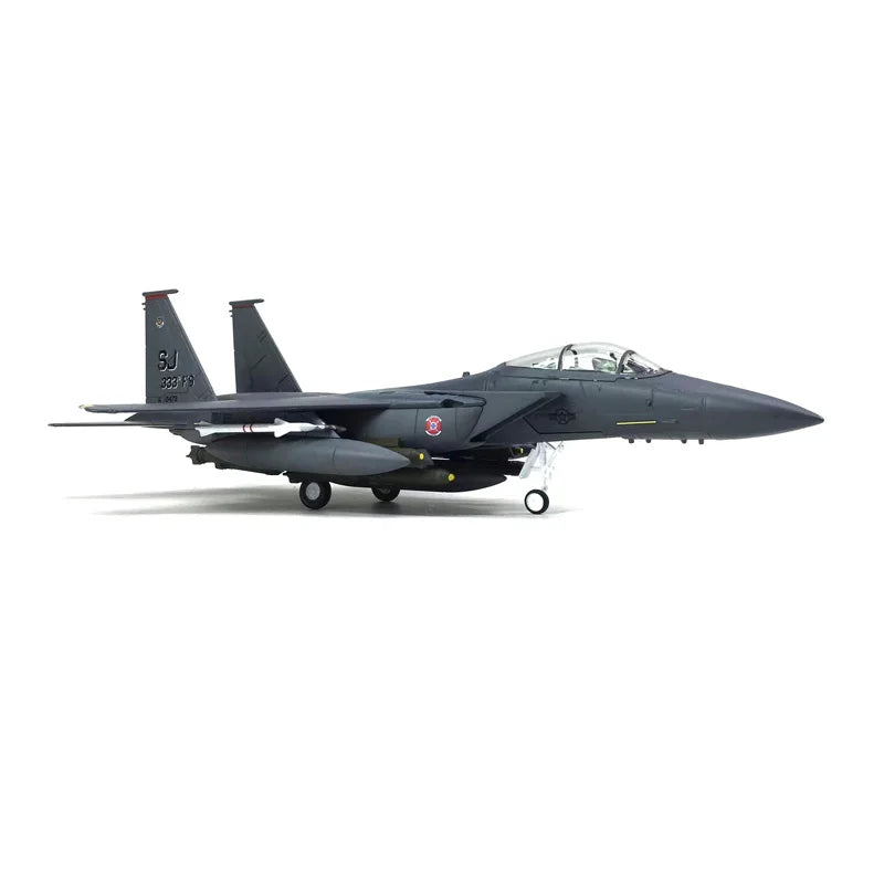 1/100 Scale US F-15E Strike Eagle supersonic fighter-bomber F15E Plane Model