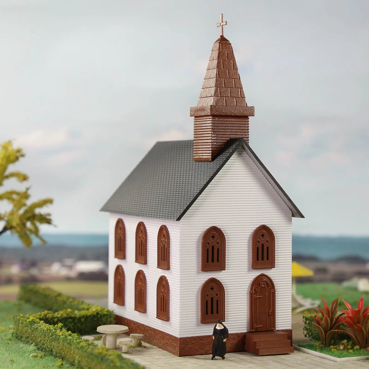 Evemodel HO Scale 1:87 Model Church Assembled Painted 2-Story JZ8706