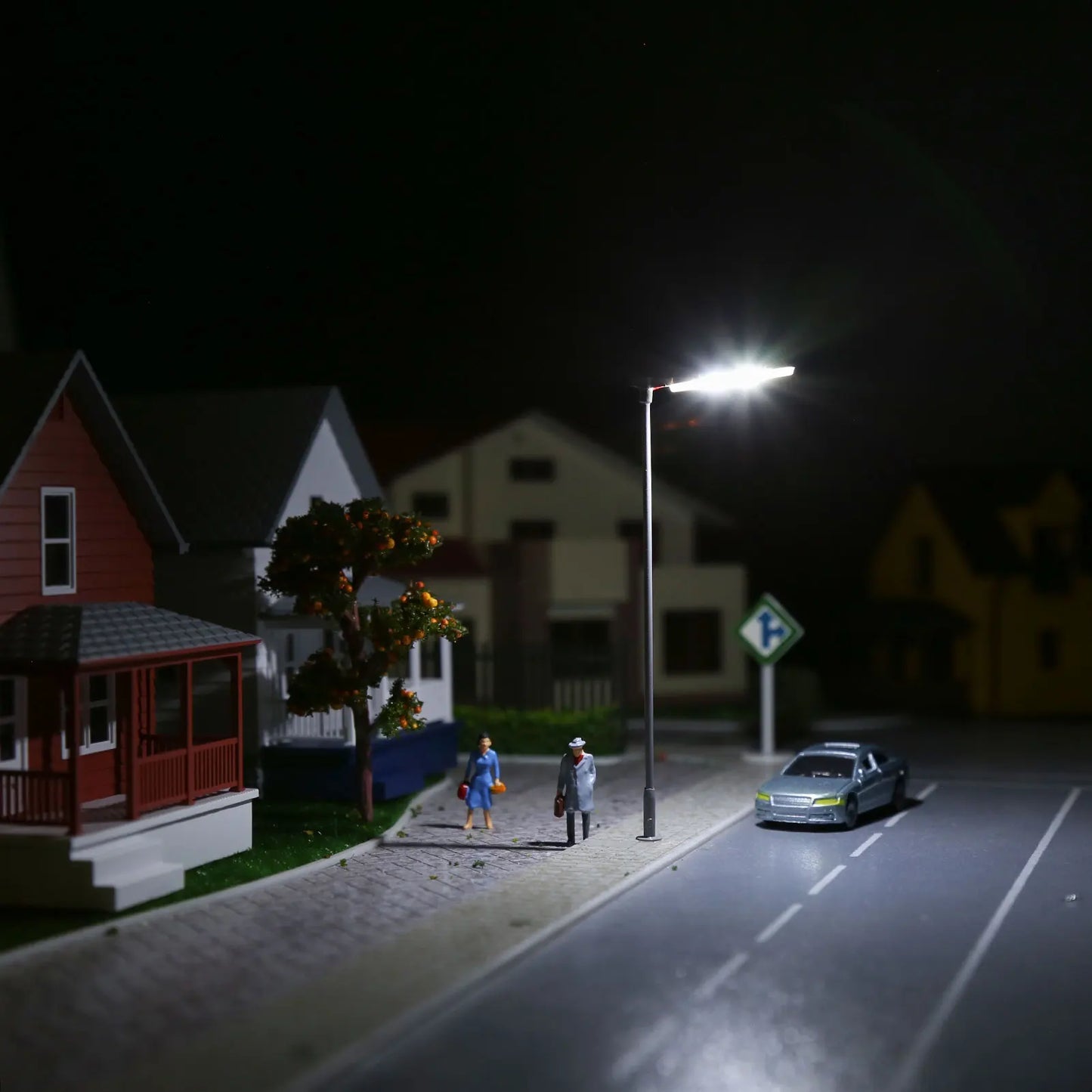 Evemodel Lamps 5pcs HO Scale 1:87 Metal Street Light Bright White LEDs Lamps LD05HOWGr Model Trains