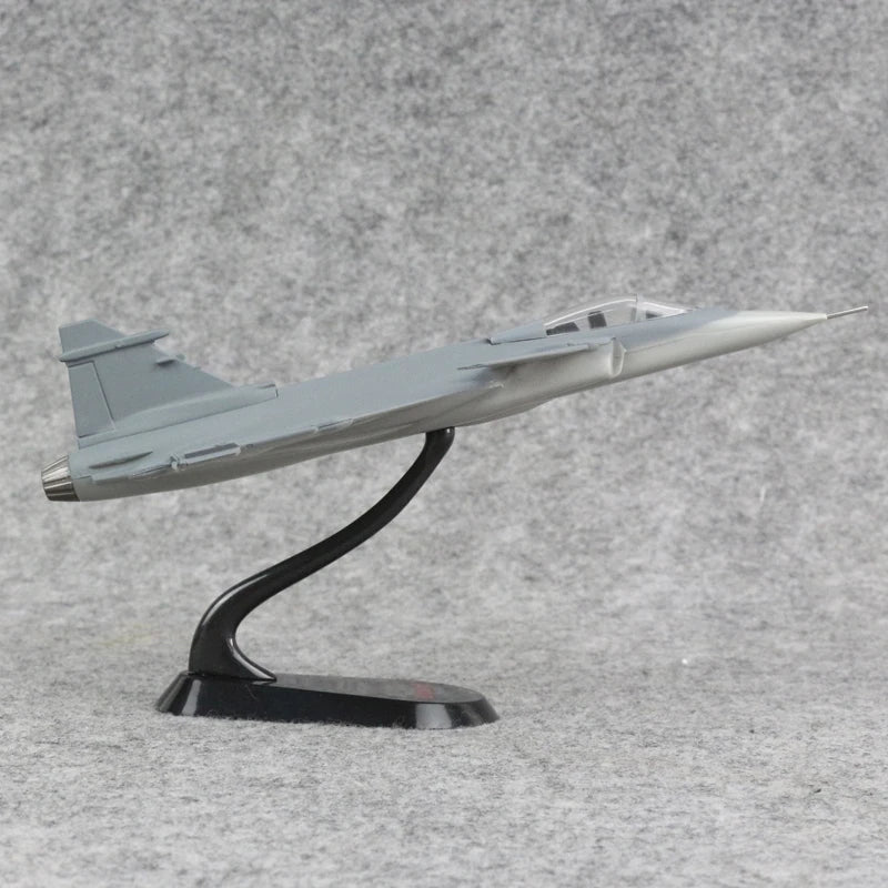 Fighter Saab JAS-39 Gripen Aircraft Diecast 1/87 Scale Planes Airplane Model Plane Model