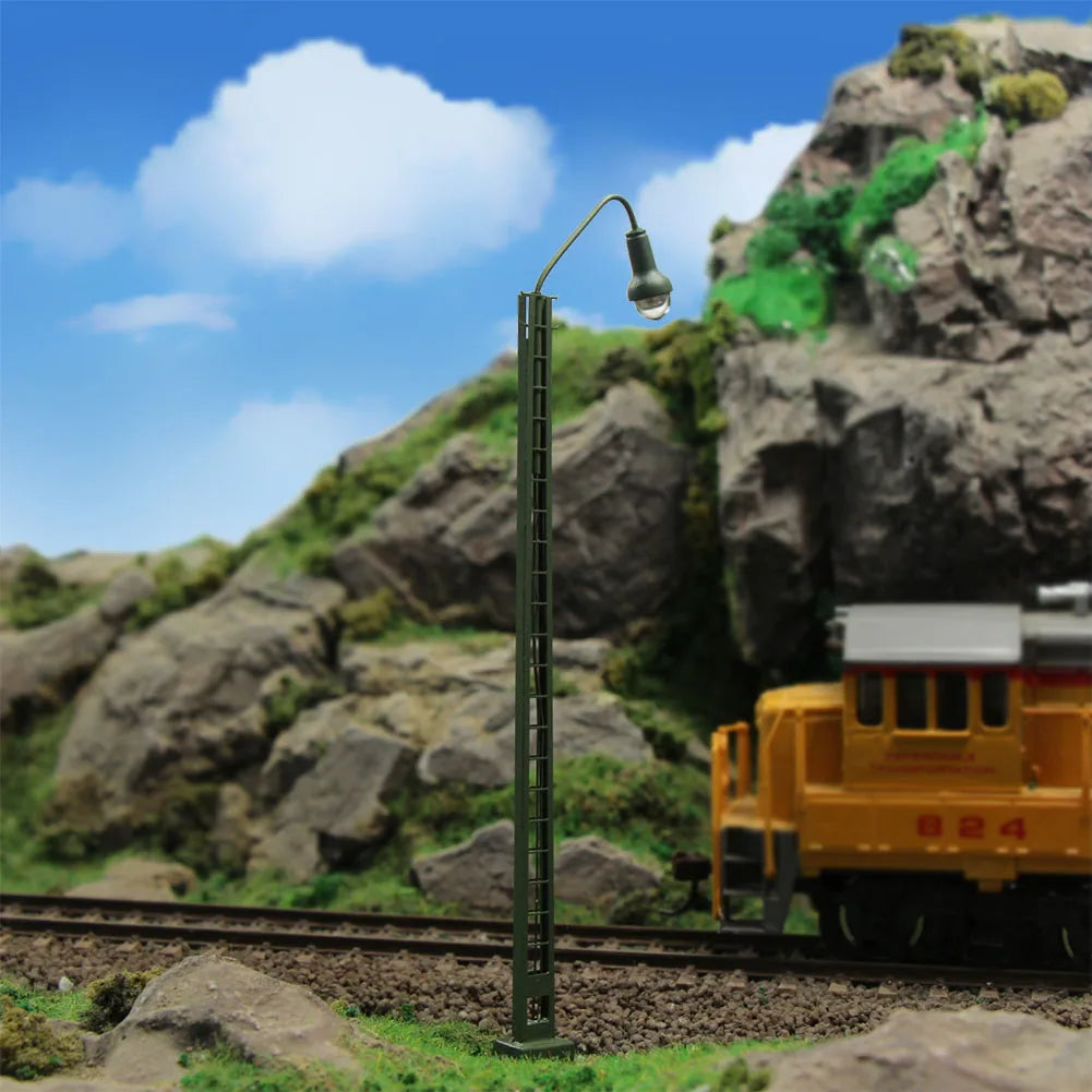 Evemodel 3pcs Model Railway Lights Right Track Lamp HO OO Scale 1:87 One-head 12cm LQS50HO