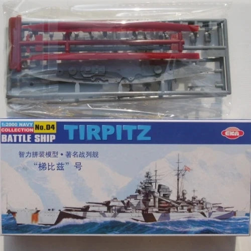 1/2000 US Navy Aircraft Carrier German Cruiser British Hood Battleship Plastic Assemble Warship Model