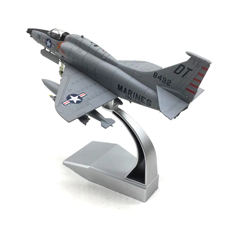 1/72 Scale US Marine Corps A-4 Skyhawk Fighter Diecast Metal Finished Aircraft Model Skyhawk A-4