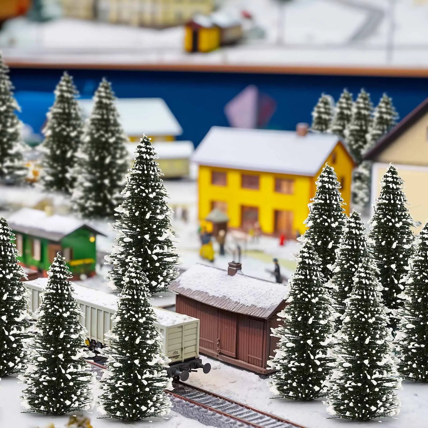 Evemodel Mini Xmas Pine Trees Covered Snow Snowy Pine Trees for OO HO N Scale Model Christmas Layout XS0804