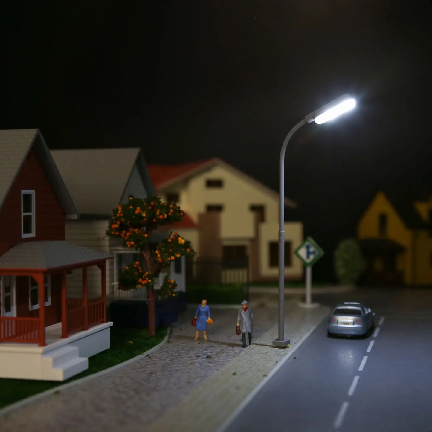 LD03HOWGr Evemodel HO Scale 1:87 Metal Street Light Lamps Bright White LEDs (Pack of 5)