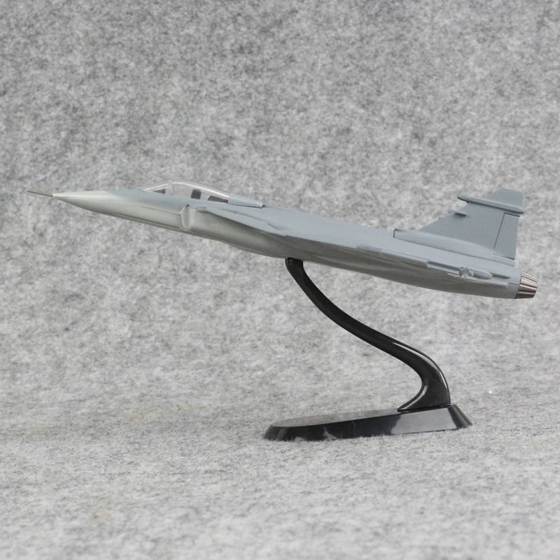 Fighter Saab JAS-39 Gripen Aircraft Diecast 1/87 Scale Planes Airplane Model Plane Model