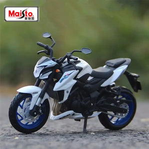Maisto 1:18 Suzuki GSX-S750 Diecast Motorcycle Model – Alloy Street Bike Toy for Kids & Collectors