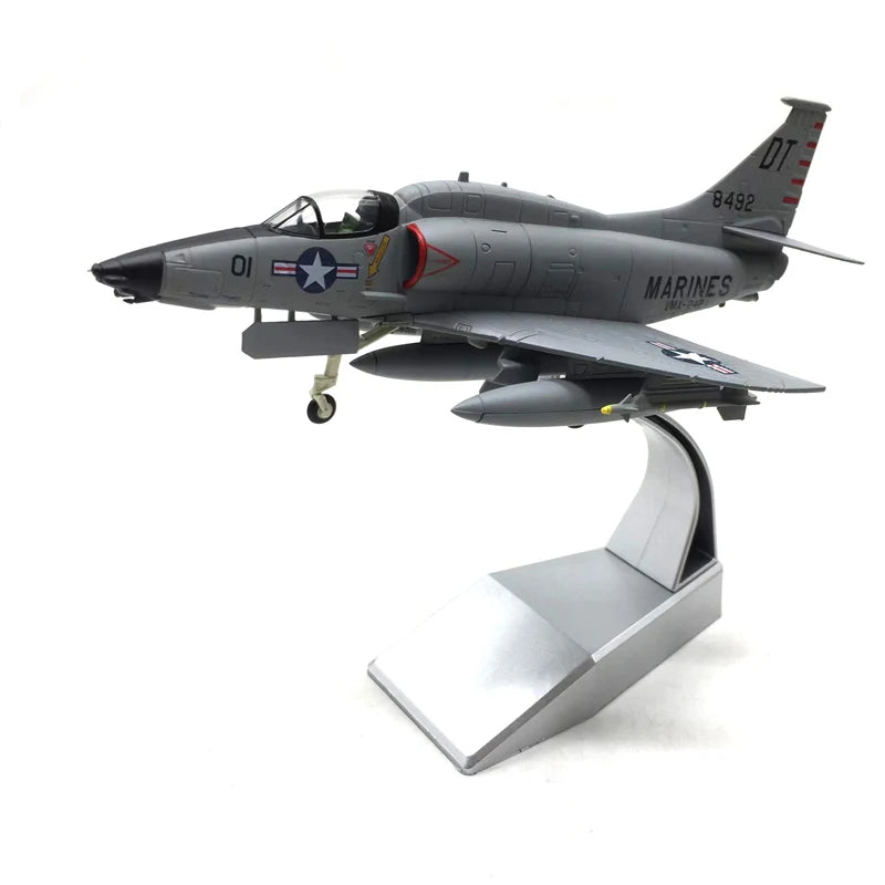 1/72 Scale US Marine Corps A-4 Skyhawk Fighter Diecast Metal Finished Aircraft Model Skyhawk A-4