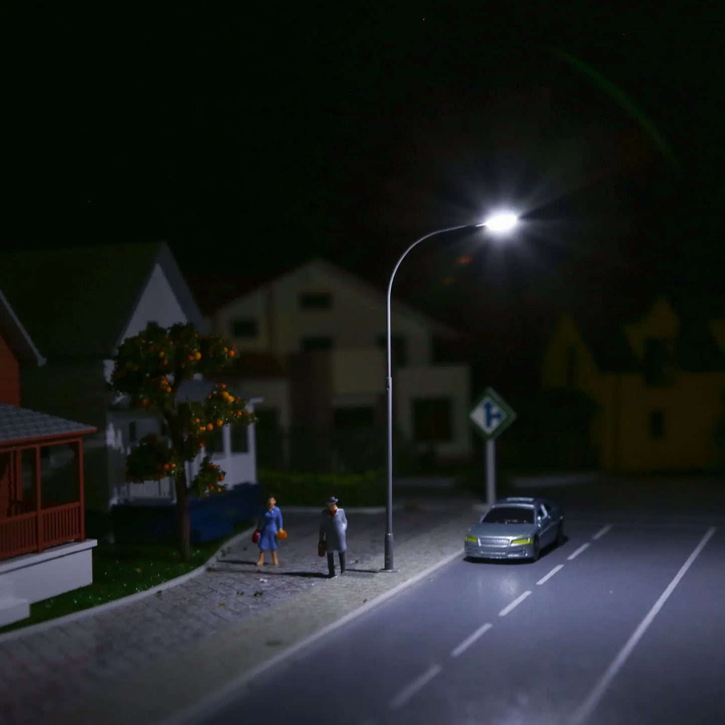 LD07HOWGr Evemodel 5pcs Model Trains HO Scale 1:87 Lamps Bright White LEDs Metal Street Light